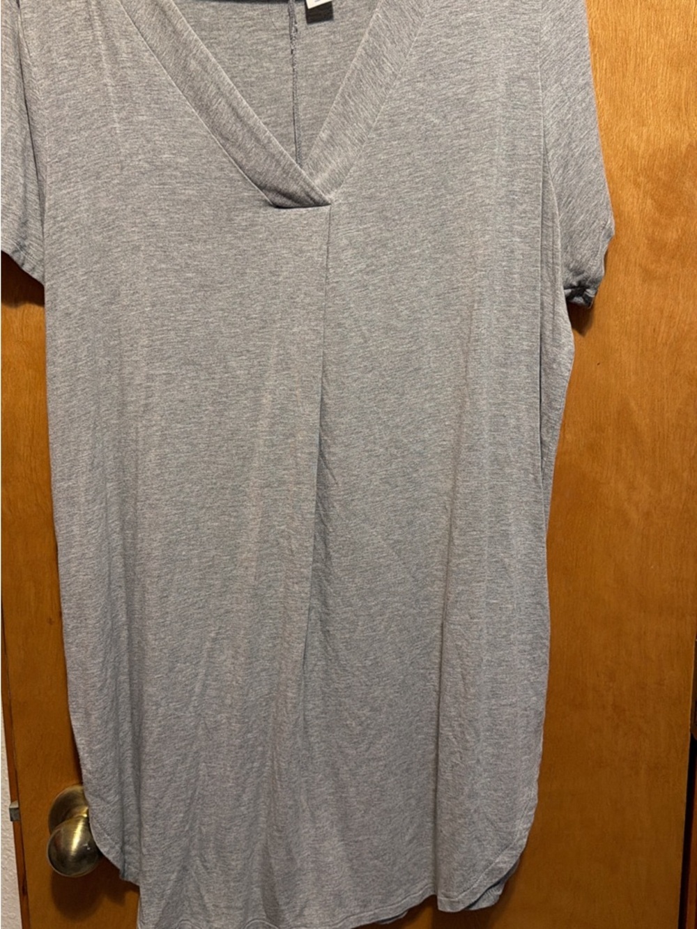 Old Navy Light Gray V-Neck Short Sleeve Tunic